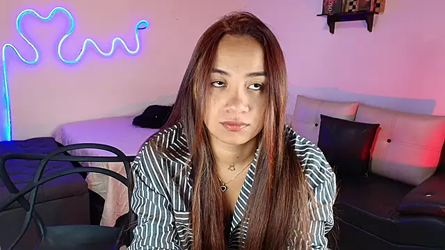 Jules n Gia online show from 03/08/25, 09:18