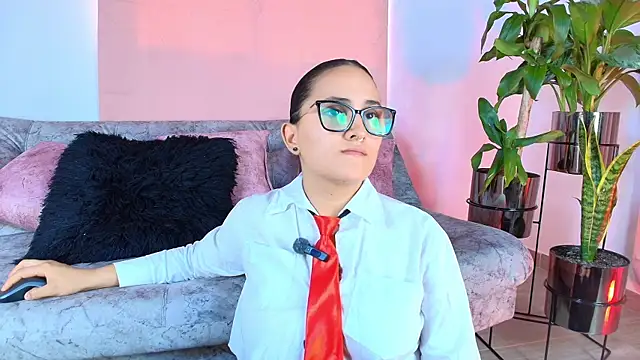 Jules n Gia online show from 09/27/25, 08:59