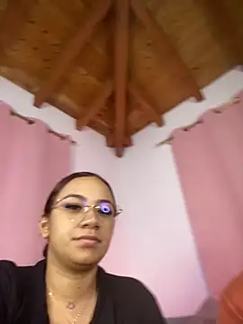 Jules n Gia online show from 12/22/25, 12:00