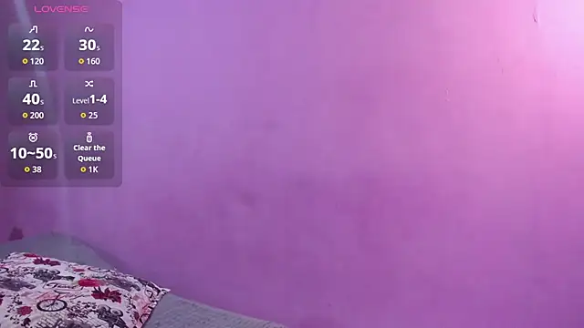 Snapshot of ambersmitx chatting on 10/21/25, 11:37 ambersmitx online show from 10/21/25, 11:37