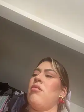 JoannaStanford online show from 11/23/25, 07:24