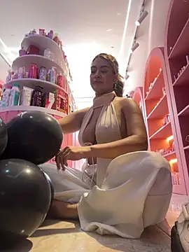 JoannaStanford online show from 11/29/25, 06:30