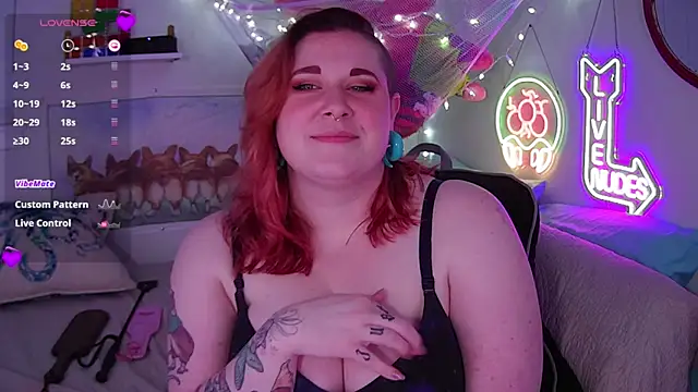 Snapshot of opalreigning chatting on 02/08/25, 09:35 opalreigning online show from 02/08/25, 09:35