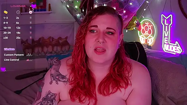 Snapshot of opalreigning chatting on 12/05/25, 06:34 opalreigning online show from 12/05/25, 06:34