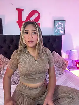 Snapshot of AriannaTorres chatting on 02/24/26, 05:58 AriannaTorres online show from 02/24/26, 05:58