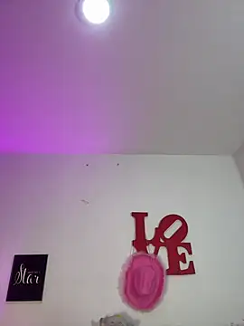 Snapshot of AriannaTorres chatting on 02/14/26, 12:16 AriannaTorres online show from 02/14/26, 12:16