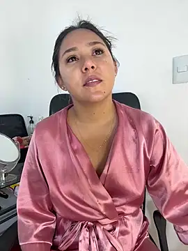 AriannaTorres online show from 04/28/26, 11:58