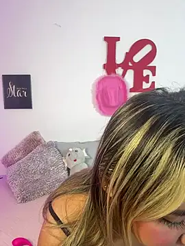 Snapshot of AriannaTorres chatting on 02/02/26, 10:58 AriannaTorres online show from 02/02/26, 10:58