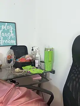 AriannaTorres online show from 04/13/26, 06:34