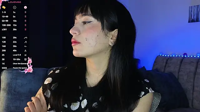 Snapshot of ZaraDames_ chatting on 09/17/25, 03:08 ZaraDames online show from 09/17/25, 03:08