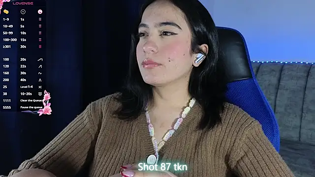 Snapshot of ZaraDames_ chatting on 07/02/26, 02:23 ZaraDames online show from 07/02/26, 02:23