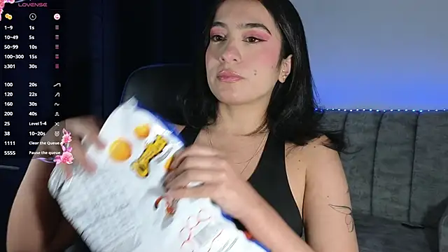 ZaraDames  online show from 04/06/26, 03:24