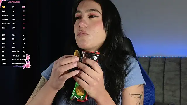 ZaraDames  online show from 04/11/26, 03:03