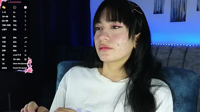 Snapshot of ZaraDames_ chatting on 10/11/25, 02:34 ZaraDames online show from 10/11/25, 02:34