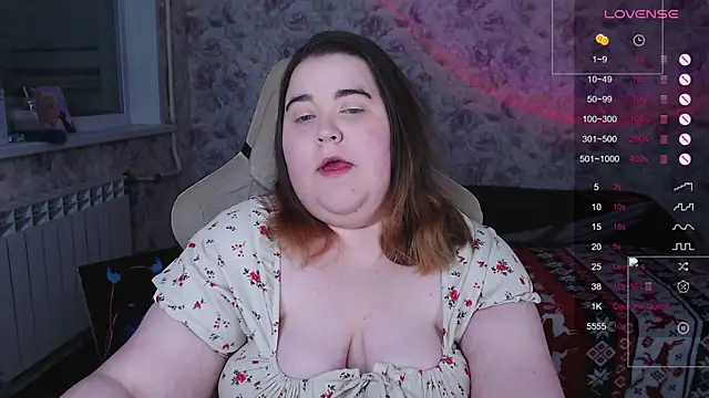 Estelle Hicks online show from 11/26/25, 06:19