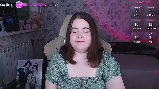 Snapshot of Estelle_Hicks chatting on 07/13/26, 07:13 Estelle Hicks online show from 07/13/26, 07:13