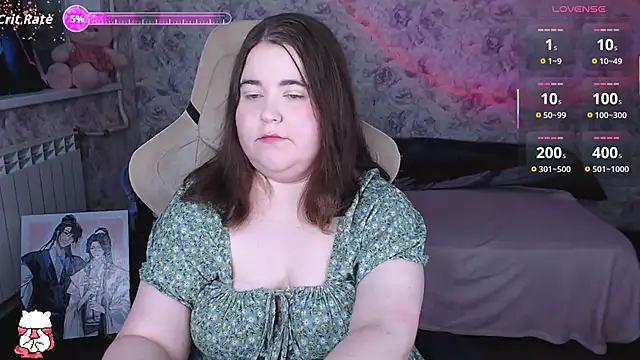 Snapshot of Estelle_Hicks chatting on 06/13/26, 07:12 Estelle Hicks online show from 06/13/26, 07:12