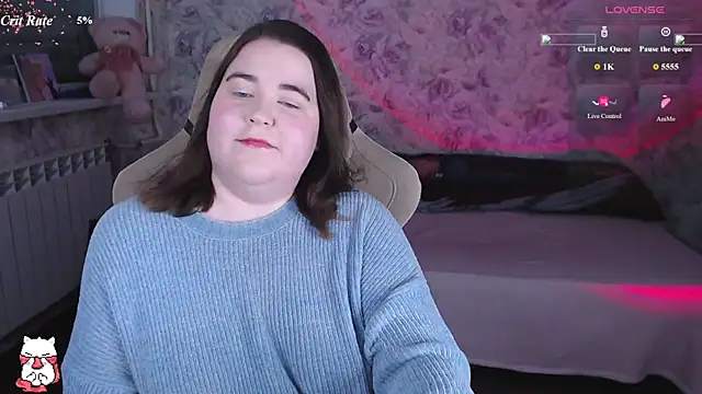 Estelle Hicks online show from 04/15/26, 06:45