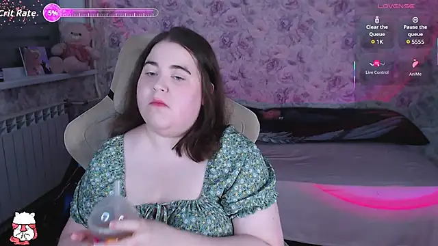 Snapshot of Estelle_Hicks chatting on 05/16/26, 07:02 Estelle Hicks online show from 05/16/26, 07:02