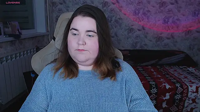 Estelle Hicks online show from 11/28/25, 06:08