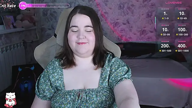 Snapshot of Estelle_Hicks chatting on 05/22/26, 07:01 Estelle Hicks online show from 05/22/26, 07:01