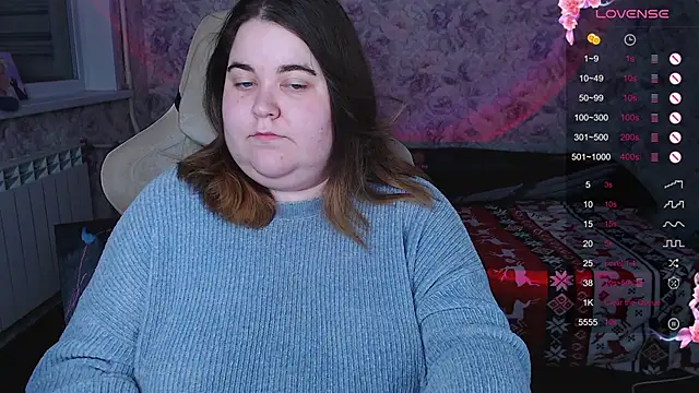 Estelle Hicks online show from 11/18/25, 06:22