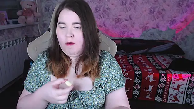 Estelle Hicks online show from 02/23/26, 06:30