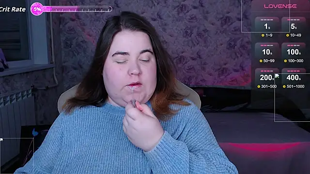 Estelle Hicks online show from 10/21/25, 06:18