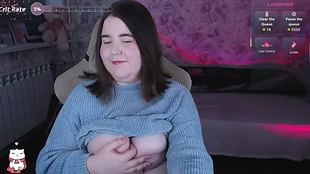 Estelle Hicks online show from 04/11/26, 06:44