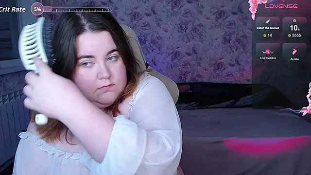 Estelle Hicks online show from 10/02/25, 06:22