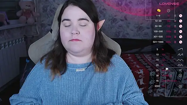 Estelle Hicks online show from 12/21/25, 06:31