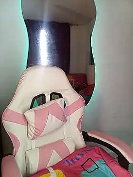 LittleEmmaa online show from 02/01/26, 08:56