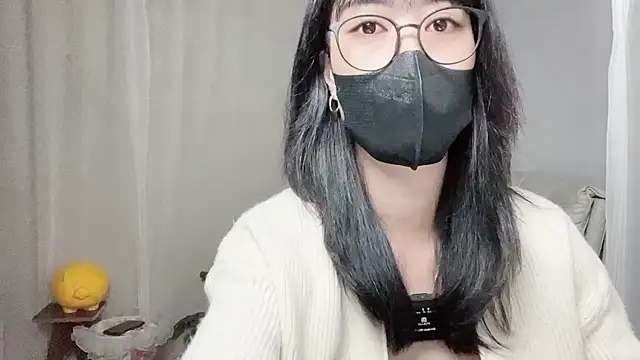 Snapshot of _minji_bae chatting on 10/23/25, 05:44 minji bae online show from 10/23/25, 05:44