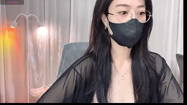 Snapshot of _minji_bae chatting on 03/04/26, 04:59 minji bae online show from 03/04/26, 04:59