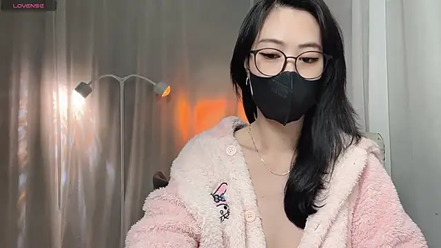 Snapshot of _minji_bae chatting on 01/11/26, 06:04 minji bae online show from 01/11/26, 06:04