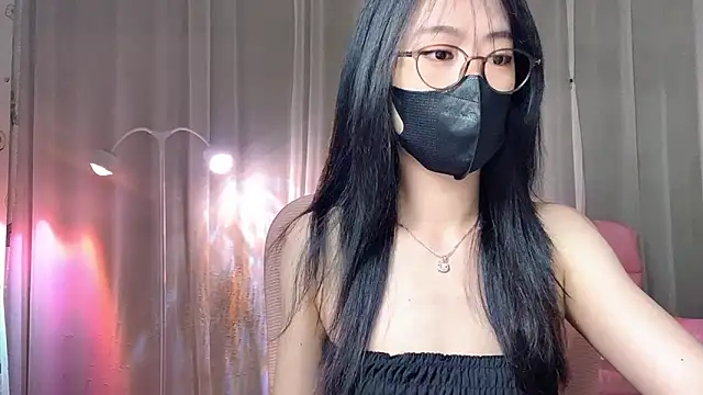 Snapshot of _minji_bae chatting on 04/19/26, 05:25 minji bae online show from 04/19/26, 05:25
