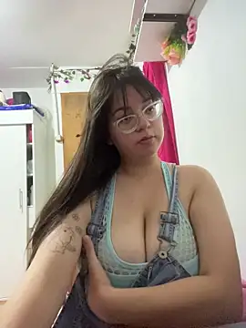 indiegirl666 online show from 02/18/26, 02:42