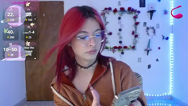 Snapshot of _GalyaX_ chatting on 12/14/24, 12:33 GalyaX online show from 12/14/24, 12:33