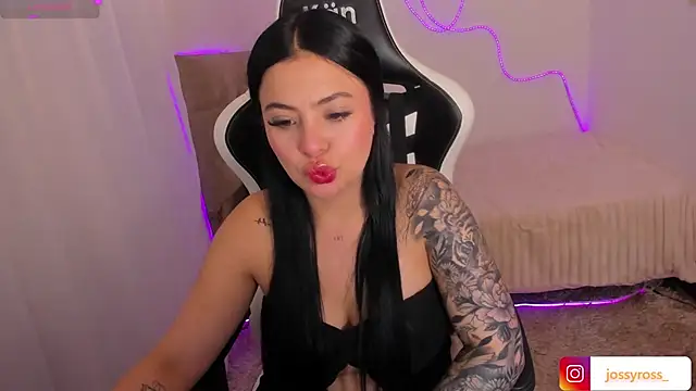 Victoryyy  online show from 11/08/25, 10:24