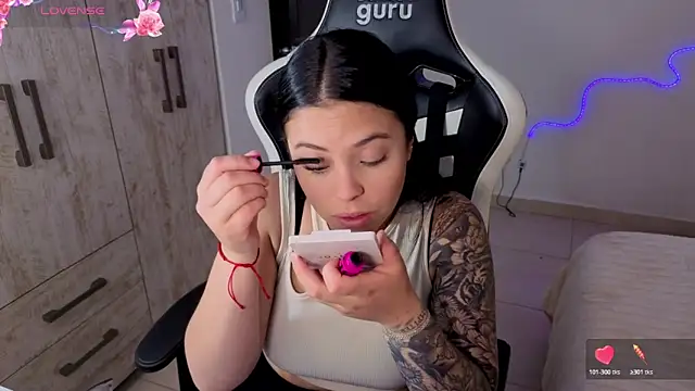 Victoryyy  online show from 02/11/26, 08:52