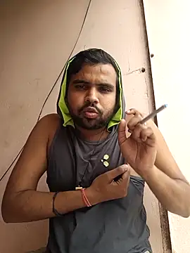 MeFeellove online show from 10/10/25, 09:10