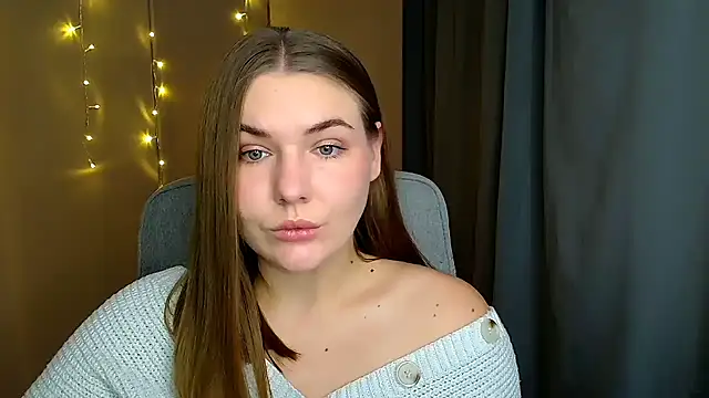 Snapshot of Glory_air chatting on 11/24/25, 08:58 Glory air online show from 11/24/25, 08:58