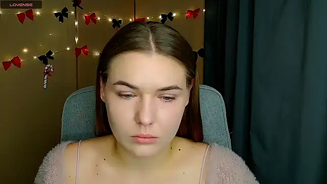 Snapshot of Glory_air chatting on 12/05/25, 09:19 Glory air online show from 12/05/25, 09:19