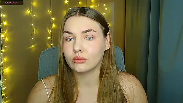 Snapshot of Glory_air chatting on 11/11/25, 08:09 Glory air online show from 11/11/25, 08:09