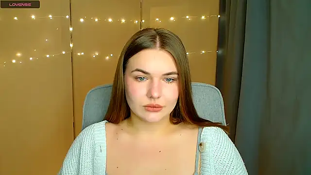 Snapshot of Glory_air chatting on 11/28/25, 06:24 Glory air online show from 11/28/25, 06:24