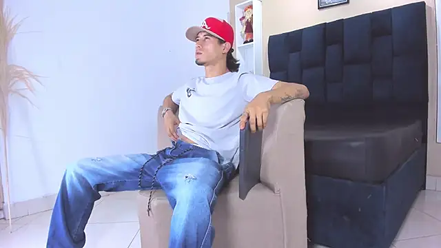 Jhonn Rhyss online show from 11/26/25, 02:33