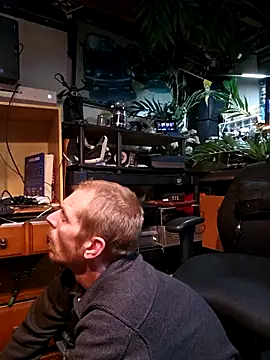 mrwinsalot88 online show from 11/11/25, 09:42