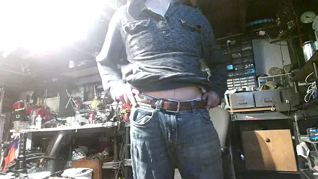 mrwinsalot88 online show from 10/22/25, 07:08