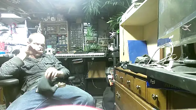 mrwinsalot88 online show from 10/27/25, 04:35