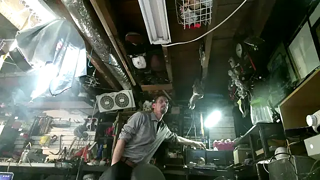 mrwinsalot88 online show from 10/15/25, 03:49